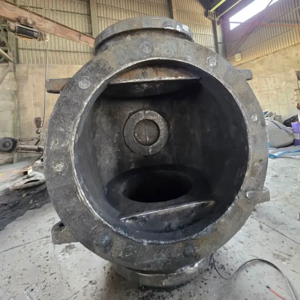 شیر ۴۲ اینچ کلاس ۹۰۰